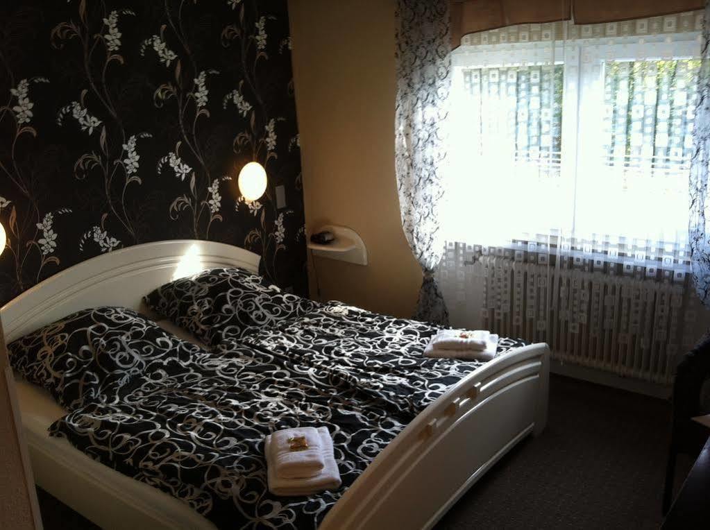 Hotel Alte Poststation Overath Bagian luar foto